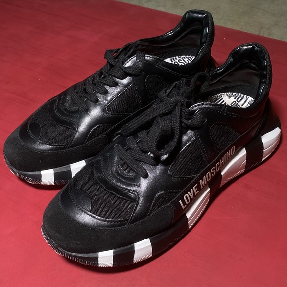 Love Moschino Sneakers - Picture 2 of 7